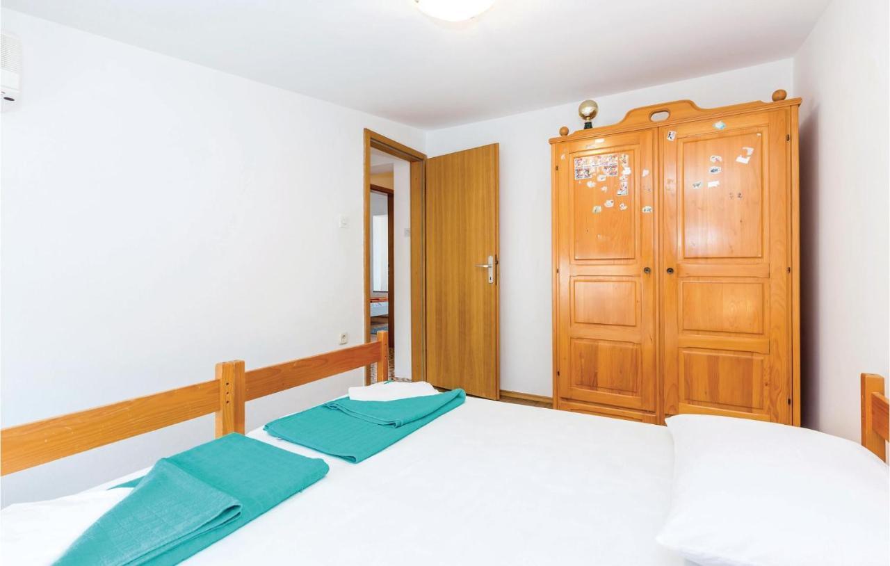 Cozy Apartment In Novi Vinodolski With Kitchen Exteriér fotografie