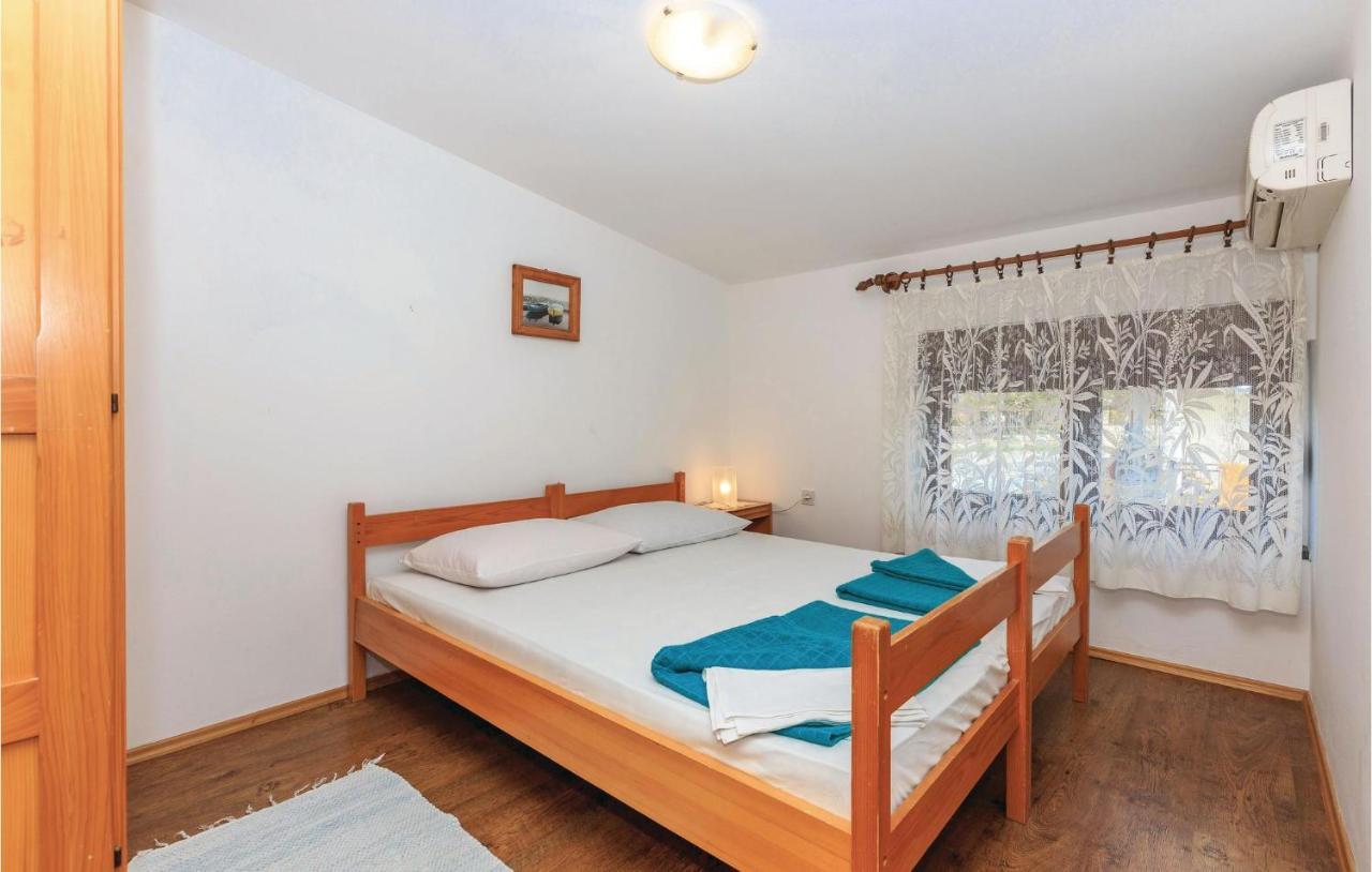 Cozy Apartment In Novi Vinodolski With Kitchen Exteriér fotografie