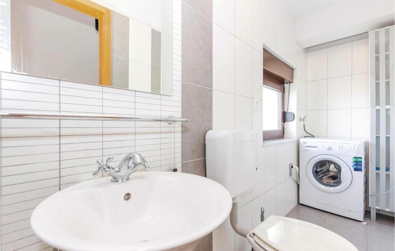 Cozy Apartment In Novi Vinodolski With Kitchen Exteriér fotografie