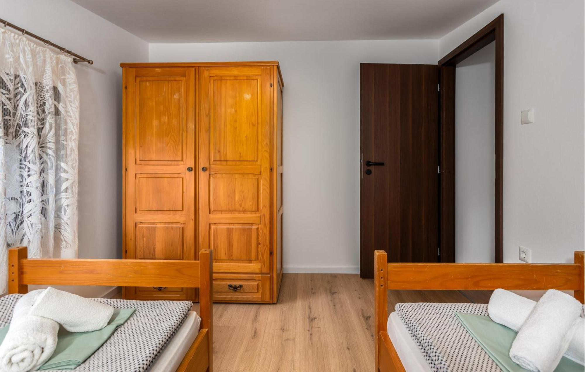 Cozy Apartment In Novi Vinodolski With Kitchen Exteriér fotografie