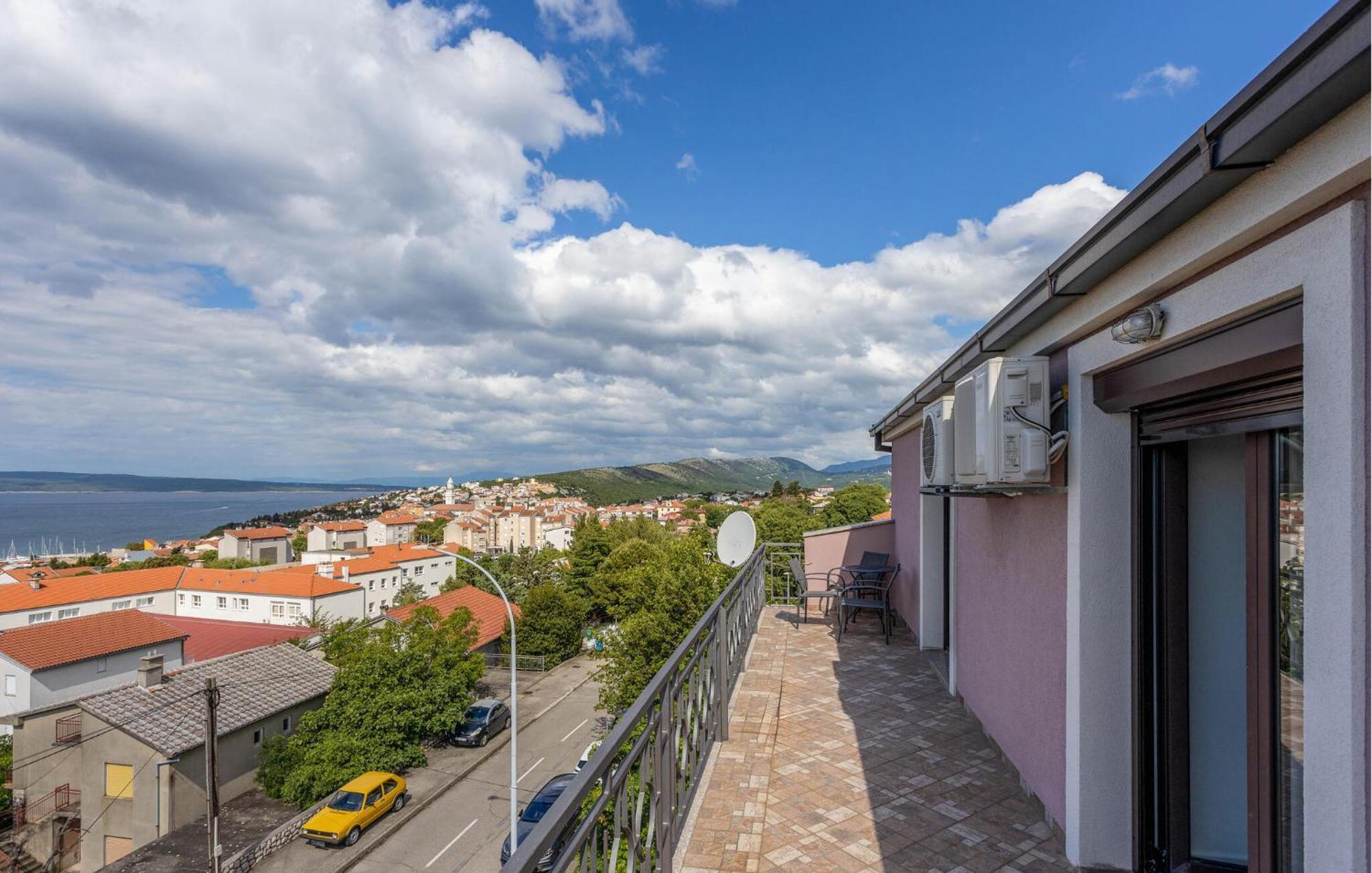 Cozy Apartment In Novi Vinodolski With Kitchen Exteriér fotografie