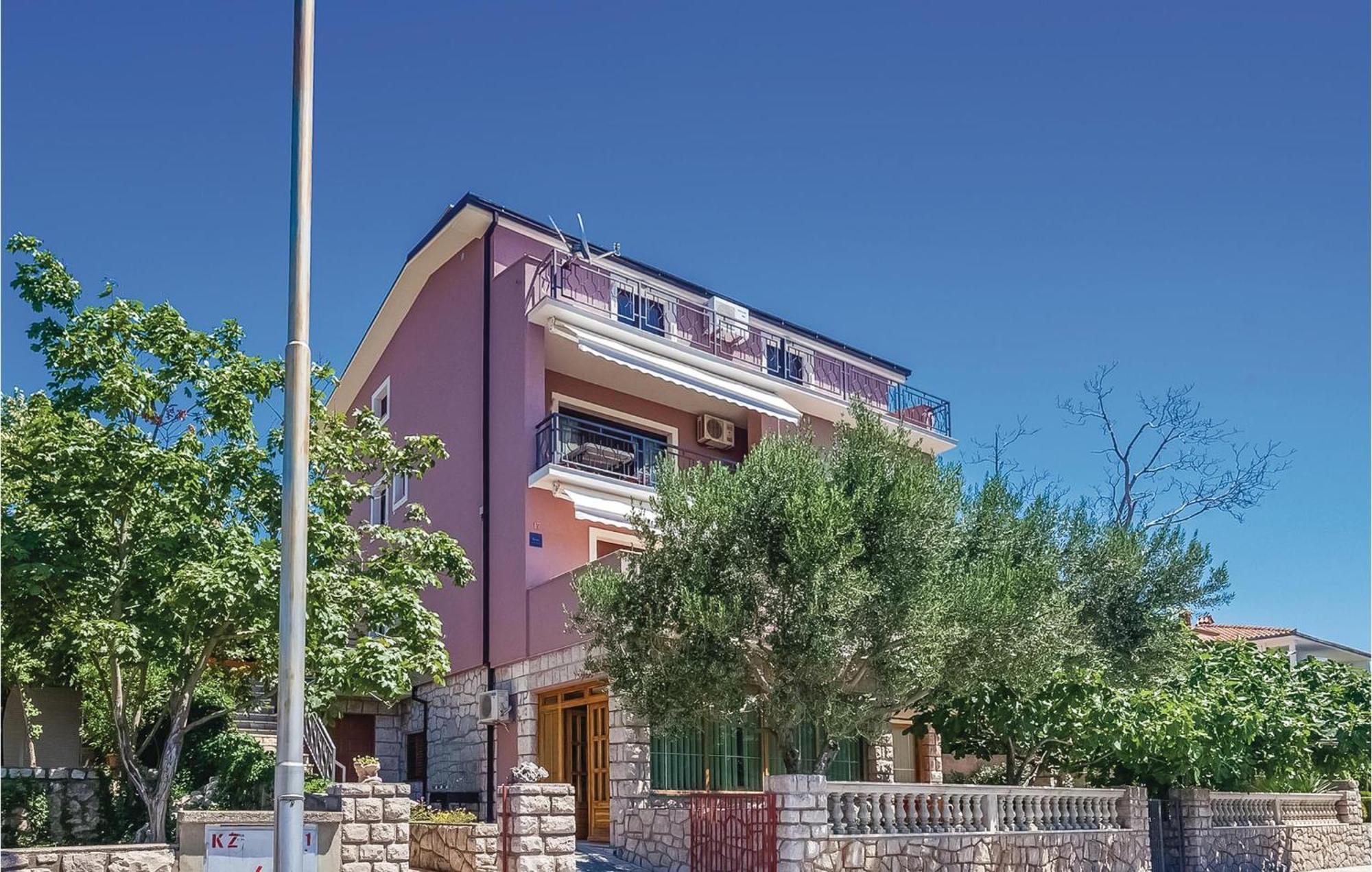 Cozy Apartment In Novi Vinodolski With Kitchen Exteriér fotografie